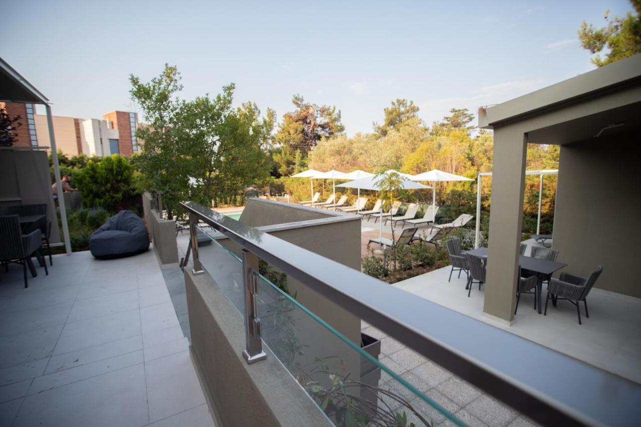 8 Boutique Suites 네아 포티데아 외부 사진
