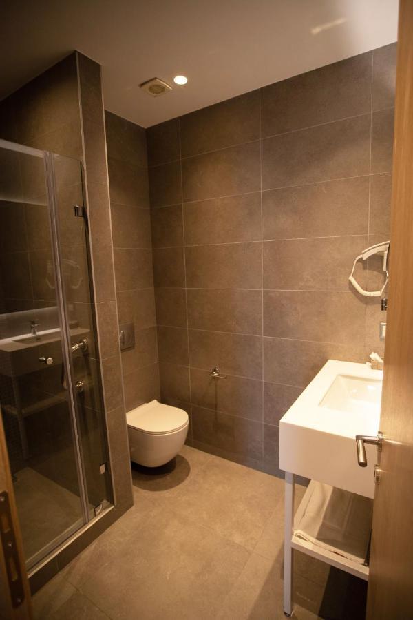8 Boutique Suites 네아 포티데아 외부 사진