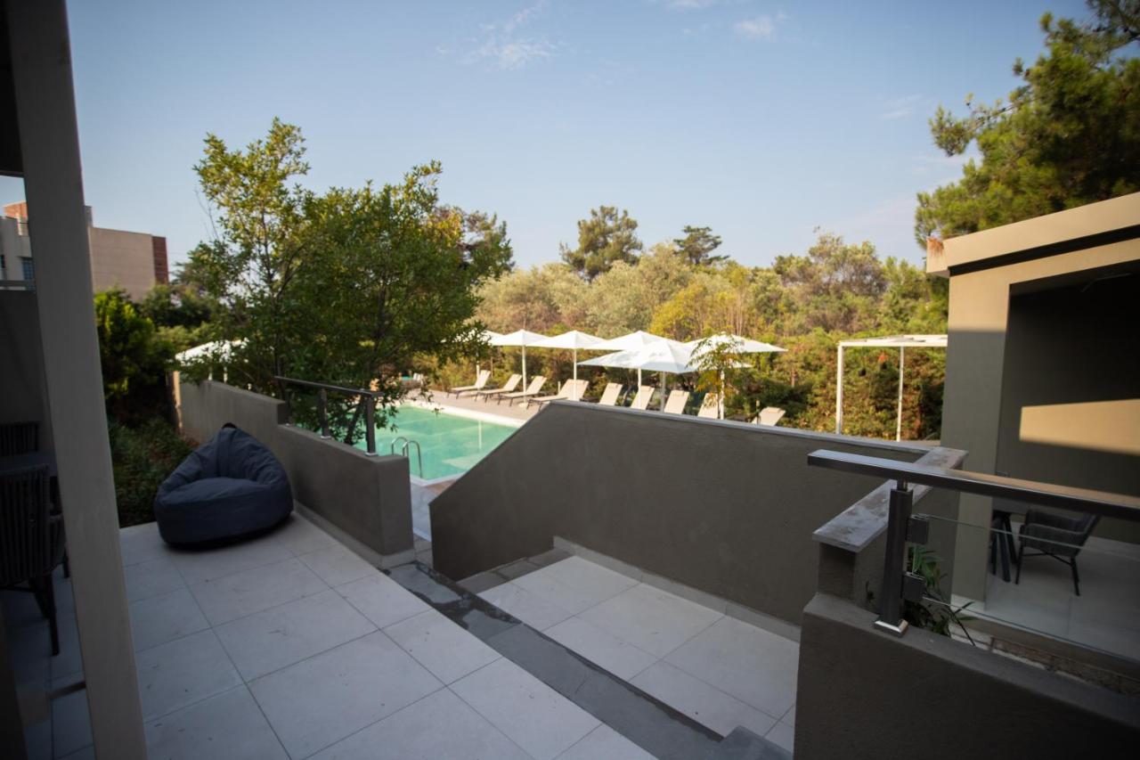 8 Boutique Suites 네아 포티데아 외부 사진